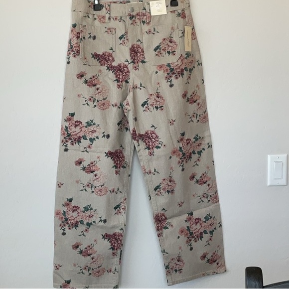 Universal Thread Jeans - Picture 1 of 16